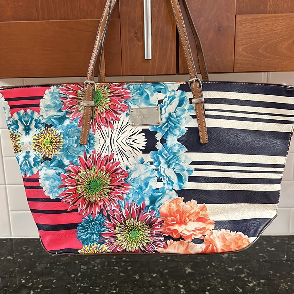 Spring Nine West Purse - Picture 2 of 5